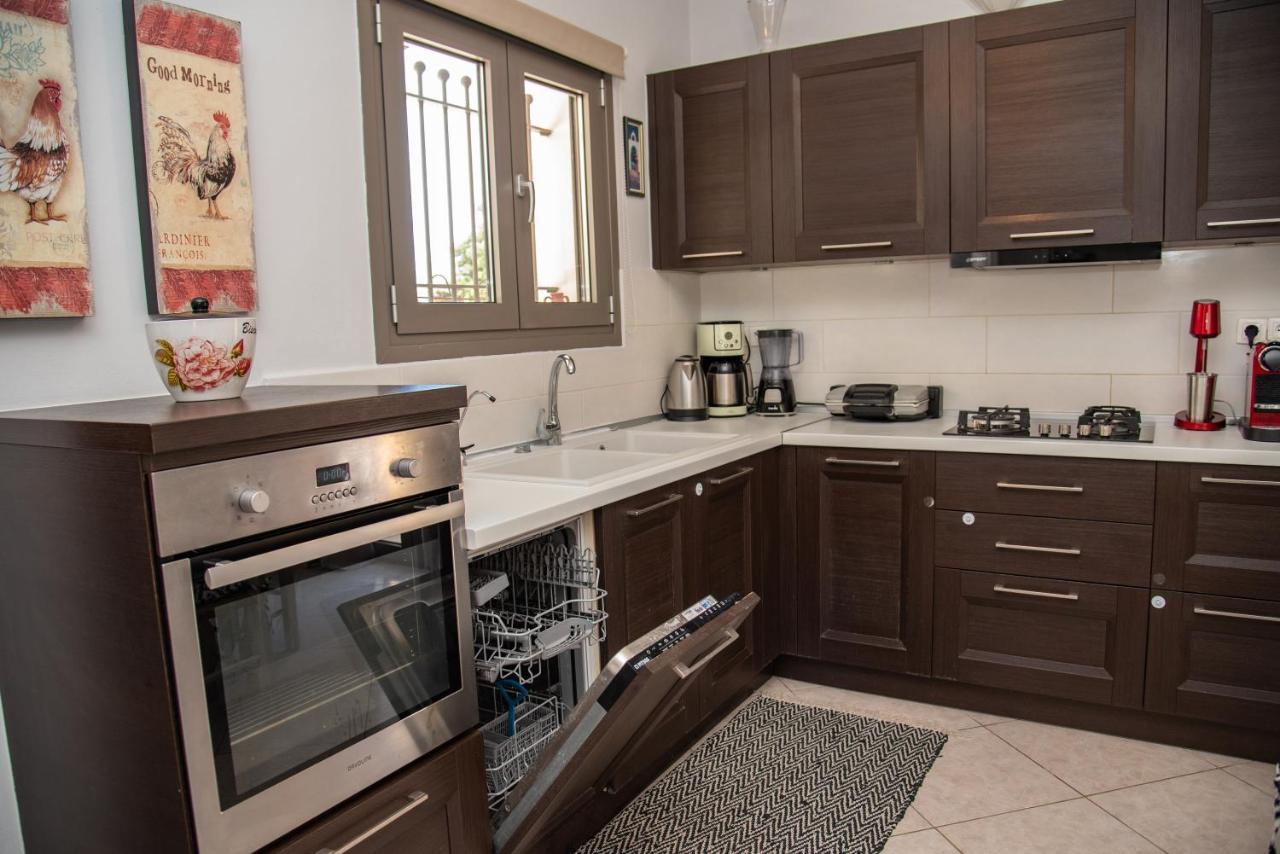 Kanakádes Giannakis Villa מראה חיצוני תמונה